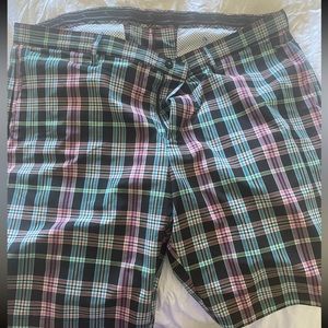 Mens Tommy bahama shorts!